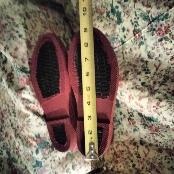 Cat & Jack Rain Boots/ Snow Boots Sizes: 2,  Burgundy  NWOB - Picture 2 of 13